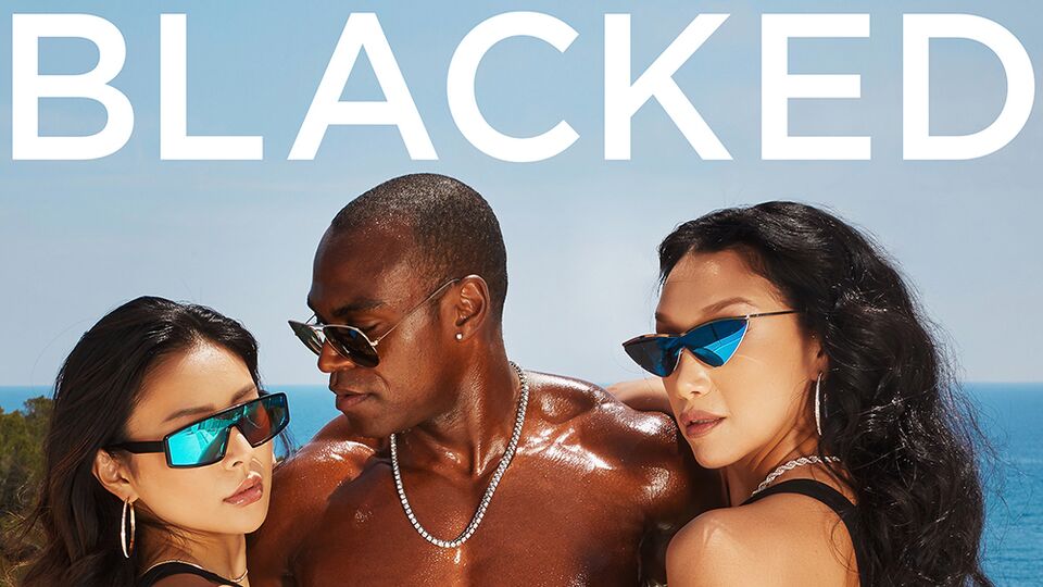 Rae Lil Black e Vicki Chase em grátis delícia no Blacked.Com