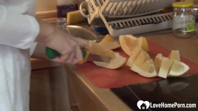 Heitere Mademoiselle's Masturbation Pornofilm