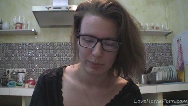 Adelanto de 60 fps protagonizado por la perrita cariñosa