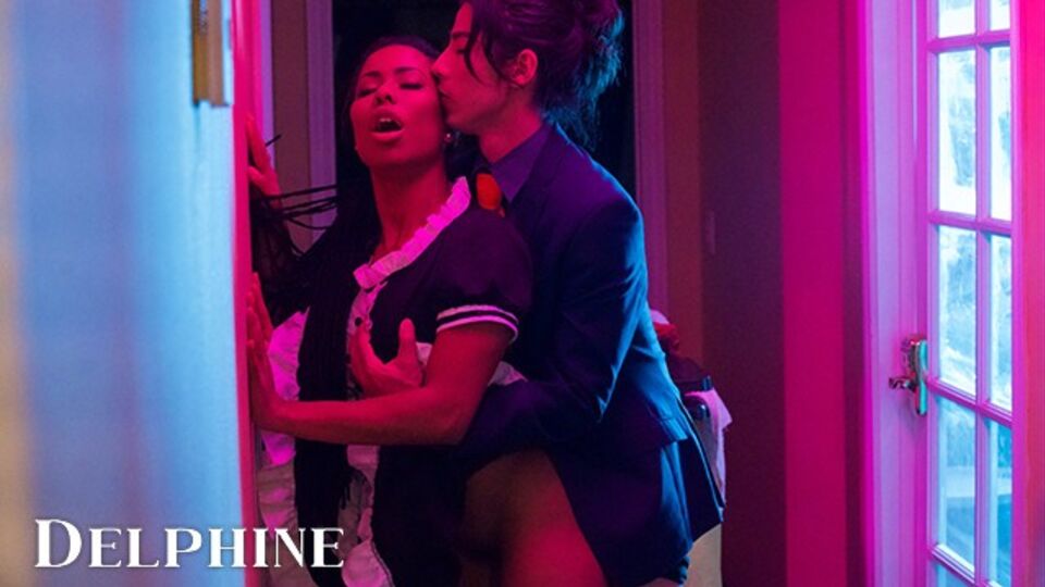 Scena reality con emozionale Kira Noir di Delphine Films