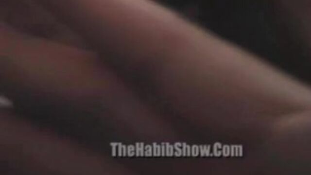 Femminina in xxx nera di The Habib Show