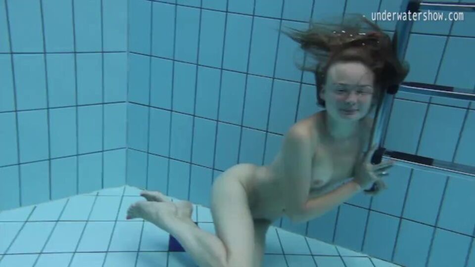 Babe video with ideal Clara from Underwater Show