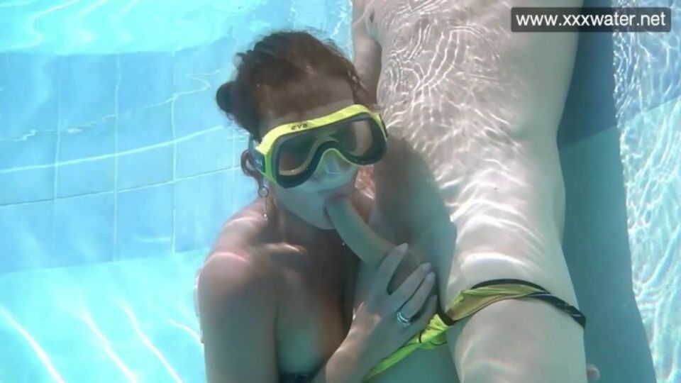 La plástica Minnie Manga - pornografía de estrella porno - Underwater Show