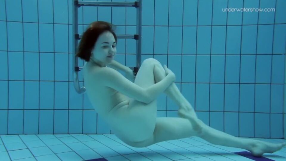 Temperamental Lada - adolescente trailer - Underwater Show