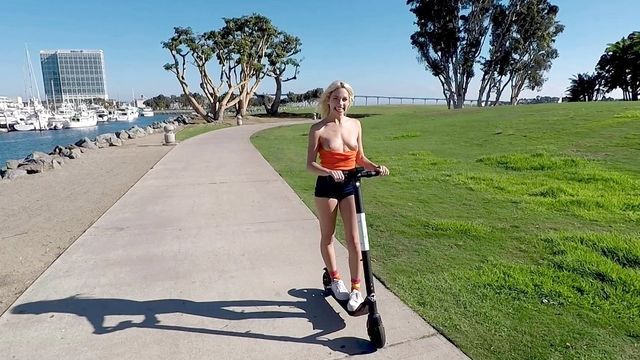 Mira contenido con la sexy Khloe Kapri