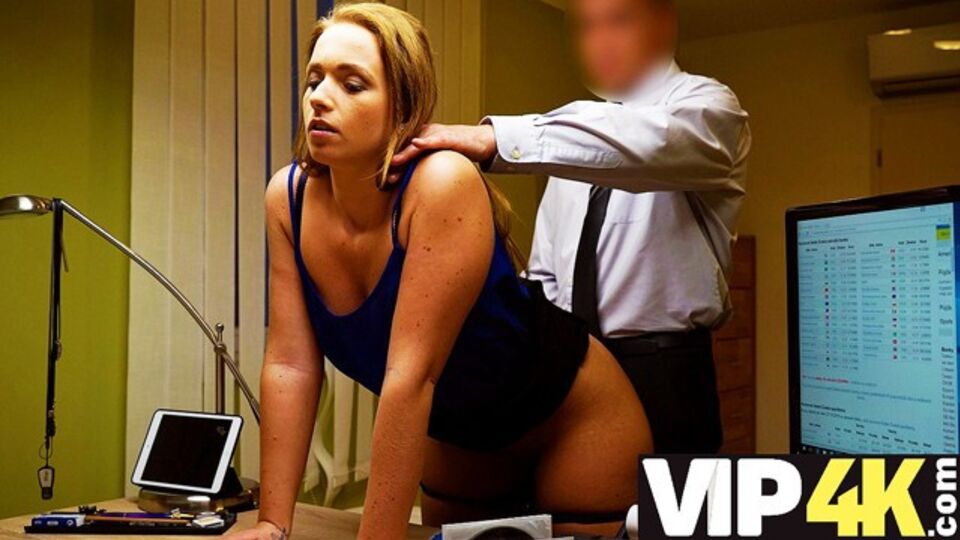 MILF delícia com incansável Nata Lee do VIP 4K