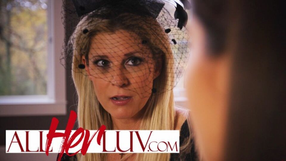 Hd trailer com romântica India Summer e Zoe Bloom do All Her Luv