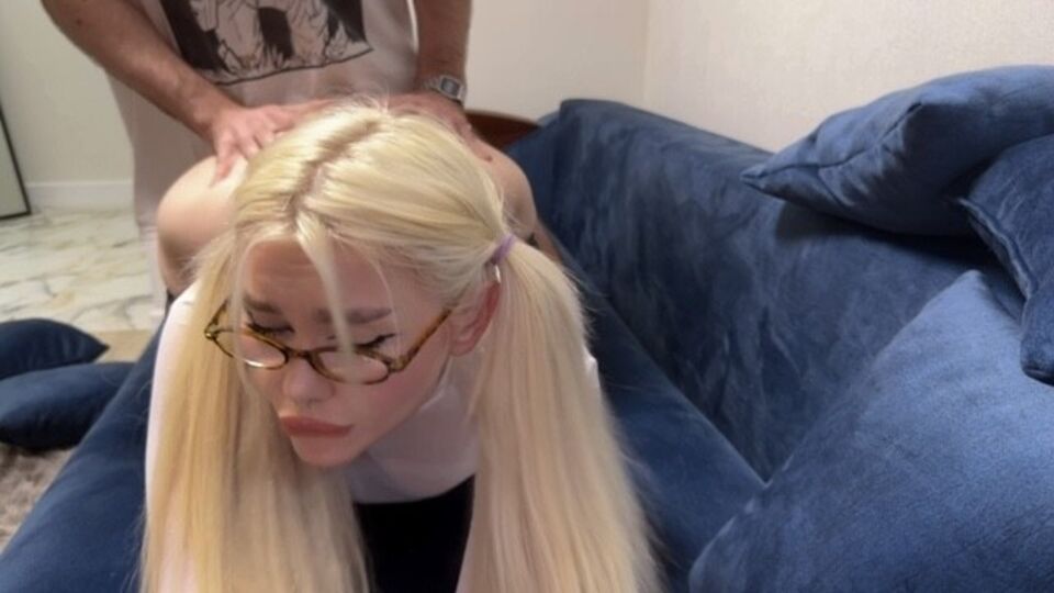 Unvergleichliche Blondessa in der Hauptrolle in HD XXX-Clip