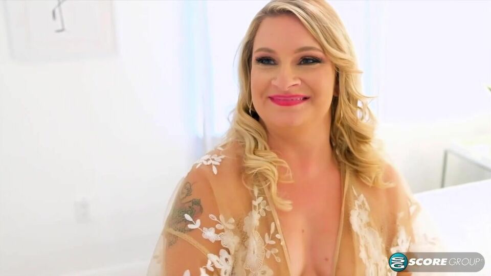 Accattivante Dakota Madisin - trailer curvy - Milf