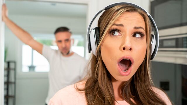 गूढ  Aidra Fox में अभिनय किया मिशनरी वीडियो