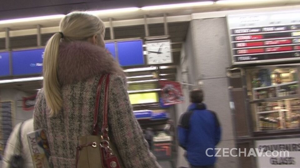 Czech Streets présente sexe gros seins de Noname