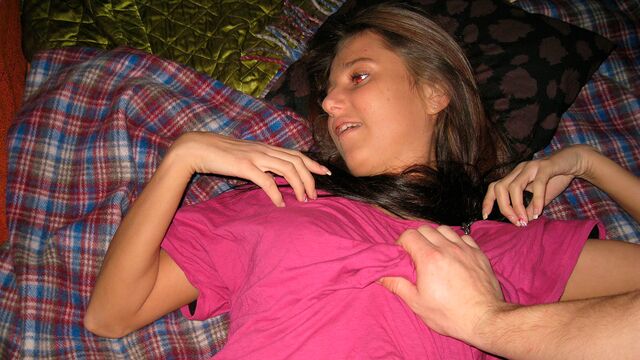 Escena con la simpática Germiona con joven de Young Libertines