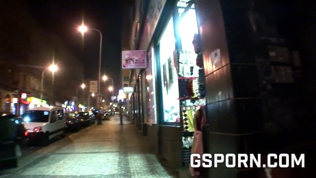 Sguattera in sesso sborra di GS Porn