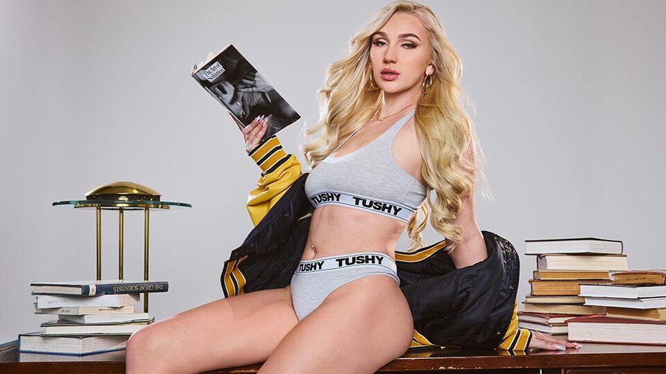 Modesta Kendra Sunderland in filmato scopata laterale