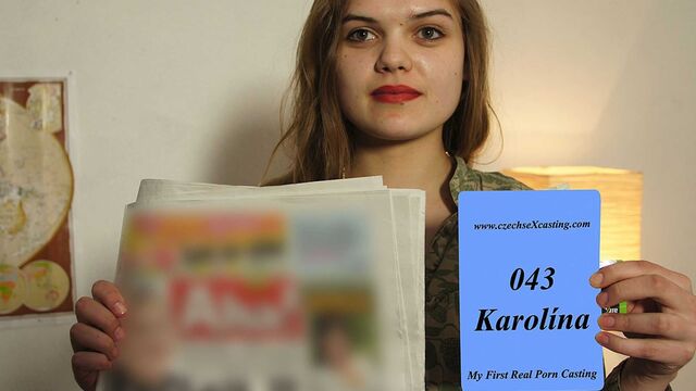 अकल्पनीय  Karolina का ट्रेलर देखें