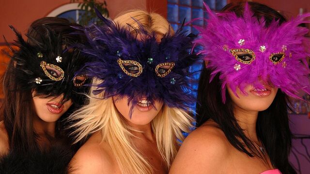 Sophie Moone and Cindy Hope's oral dirt by Sweet Sophie Moone