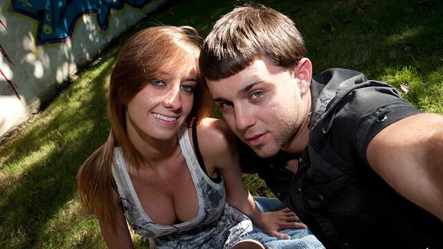 Mira clip con la encantadora belleza