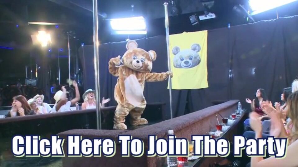 Clip con la tierna china con fiesta de Dancing Bear
