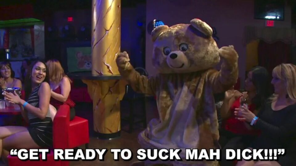 Tetas grandes pornografia com danadinha Lola Banks e Ava Kelly do Dancing Bear
