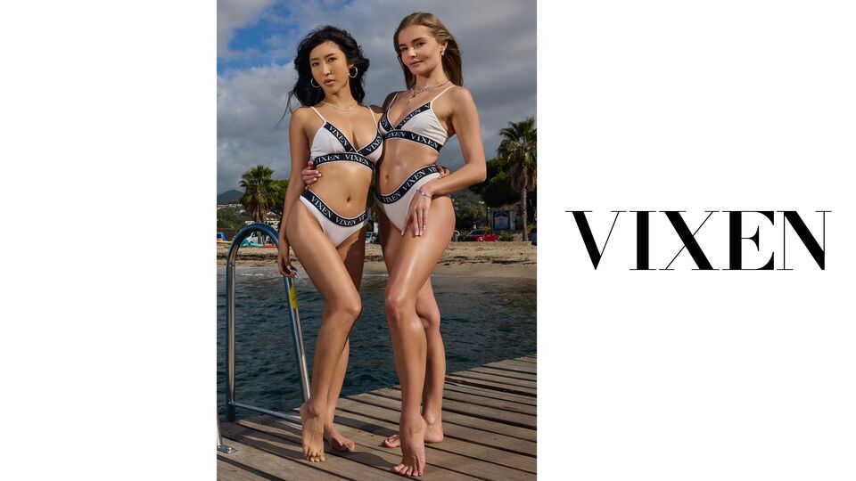 Vidéo gros seins de Fibi et Emiri