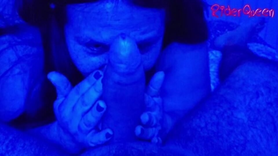 RiderQueenOk dans séquence cougar de Verified Amateurs