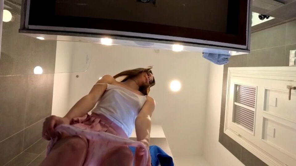 Pornographie de université avec l'agréable fiancée de No Panties TV