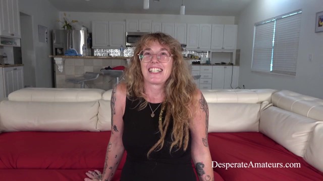 Desperate Amateurs - pornographie gros seins