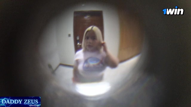 Guarda azione di erotica Tina Slick Official e Daddy Zeus Official