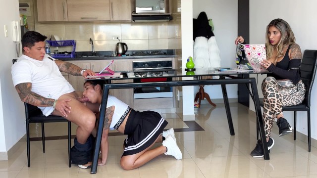 La tentatrice Summer_steph dans contenu x gros seins