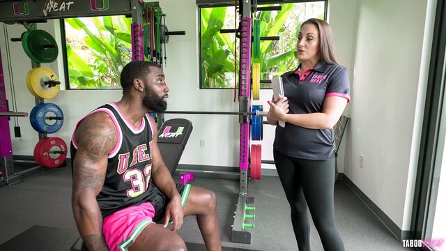 Vittoriosa Melanie Hicks - clip milf - Taboo Heat