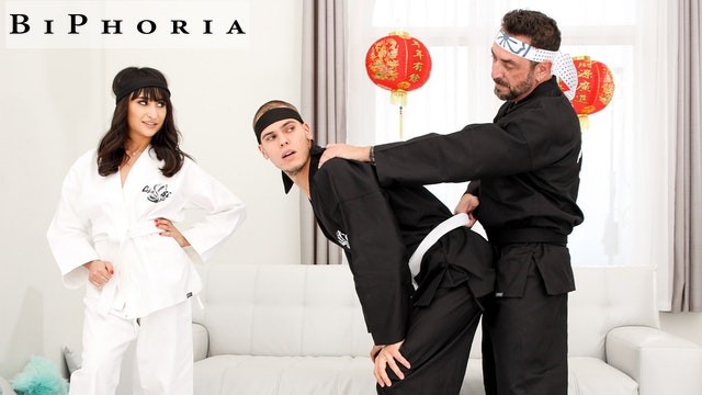 La deseable Isabella Nice - vídeo de mamadas - Biphoria