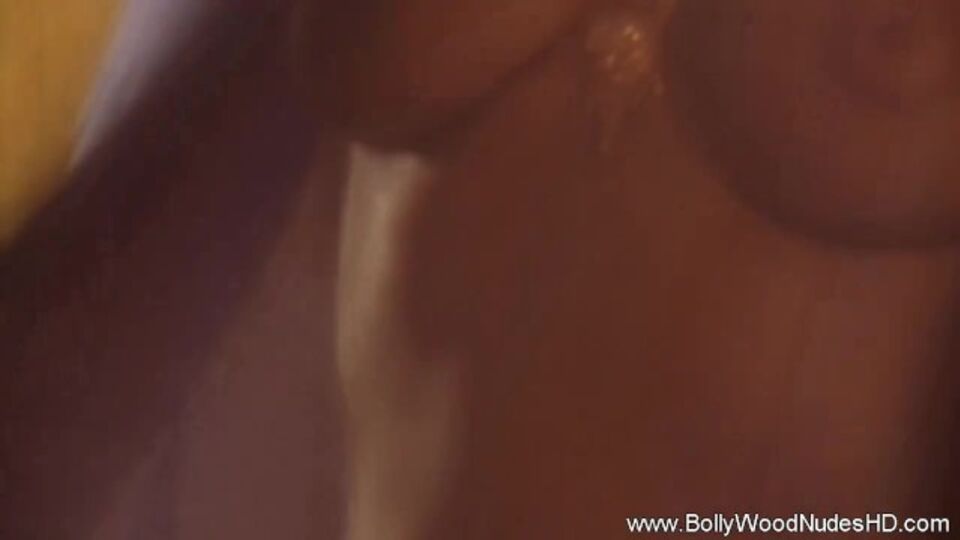 Bollywood Nudes HD presenta adelanto con las softcore de cosita hermosa