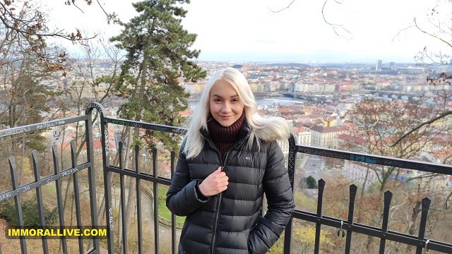 Immoral Family प्रस्तुत करता है Matt Bird और Marilyn Sugar का महिला संभोग सुख अश्लील