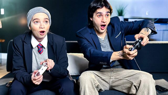 Pornografía con la preciosísima Selina Imai con mamadas de Tomboyz