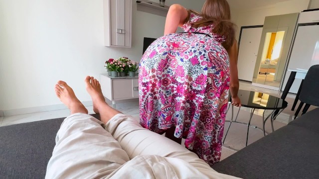 L'extraordinaire WOW LOVE en vedette dans pornographie 1ère personne