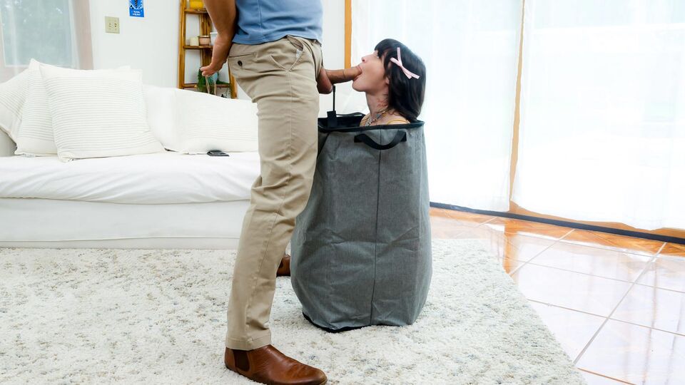 La ideal Remi Raw en clip de mamadas