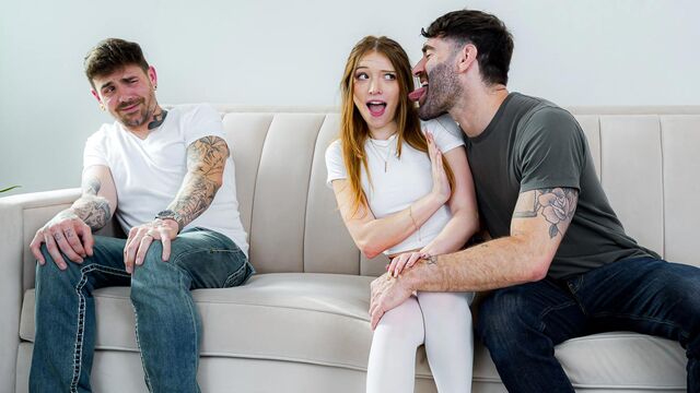 Action cheveux lisses de Myra