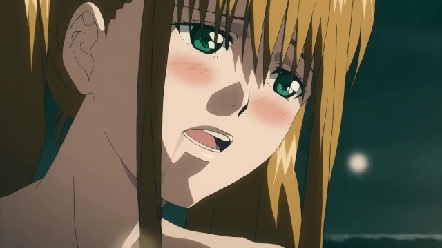 De quatro gravação com ranzinza pequena do Hentai Universe