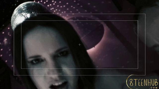 चमकदार  आकर्षक का सह शॉट विड.