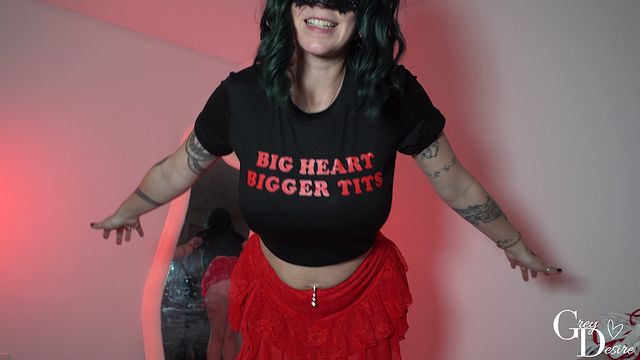 Voluttuosa Grey Desire partecipa in azione fetish