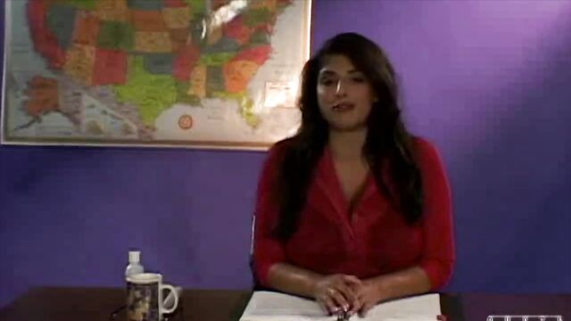 Fantastica Kerry Marie partecipa in oscenità lunghi capelli