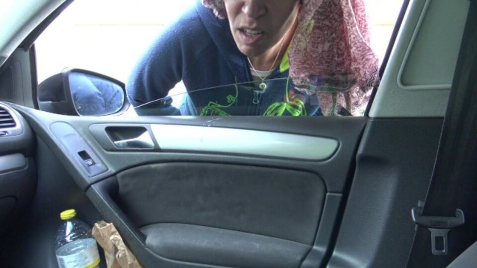 SouzanHalabi en contenido de carro de Verified Amateurs