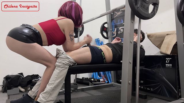 Clip de público protagonizado por la linda Chilenoincognito y chilena incognita