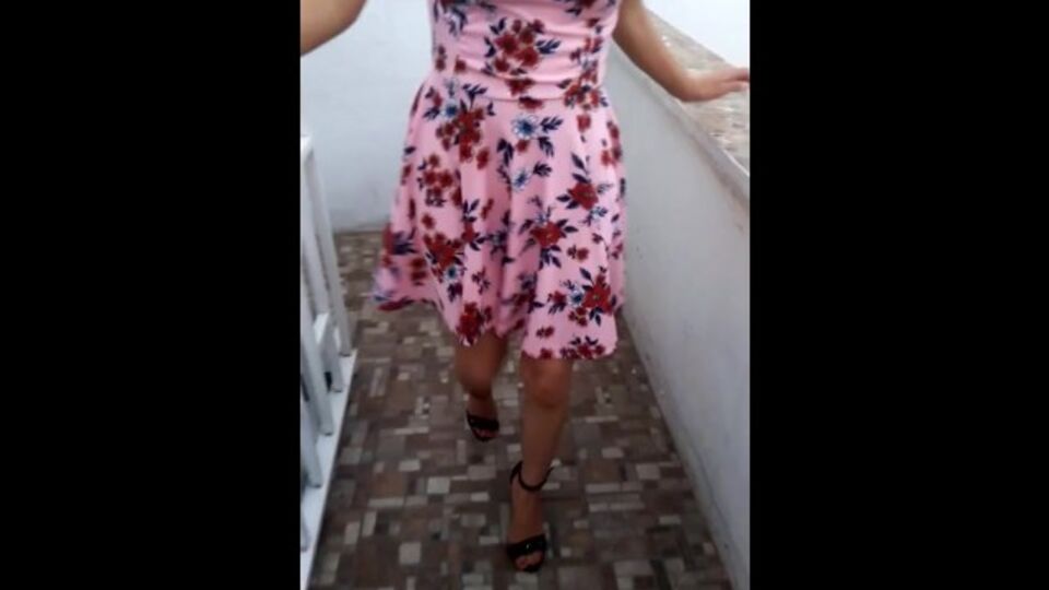  presenta tráiler con las culo grande de Tania Gomez