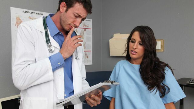 काउगर्ल चित्र Brazzers Exxtra से कामोद्दीपक Kortney Kane के साथ