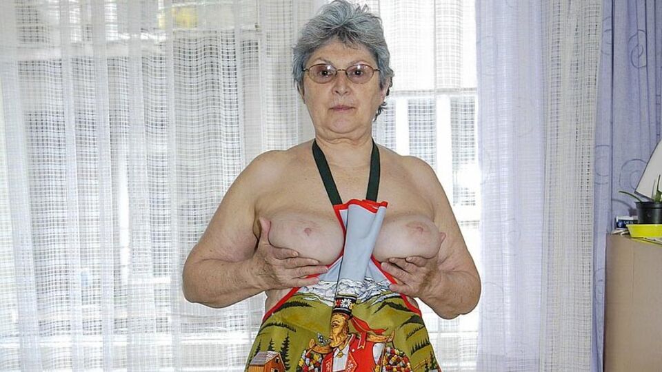 Guarda porno di ben formata Gerlinde