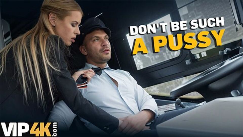 Lynna's Blondine XXX