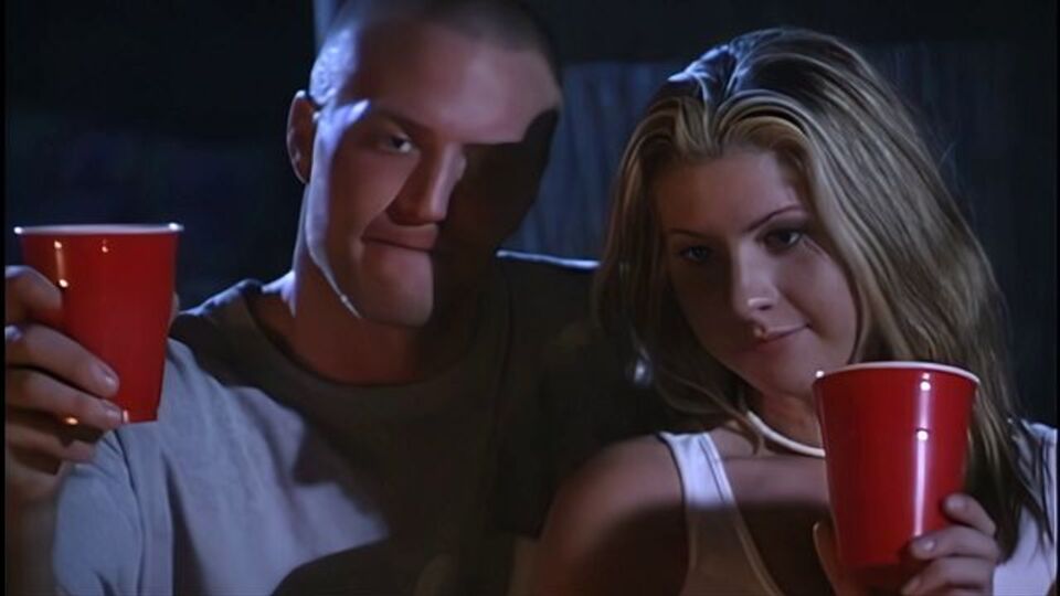 Skankery presenta tráiler con las tacones altos de Eve Lawrence y Barrett Blade