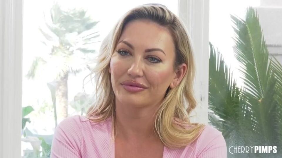 Explosive Adira Allure und Joel Someone - Strap-On Trailer - Cherry Pimps