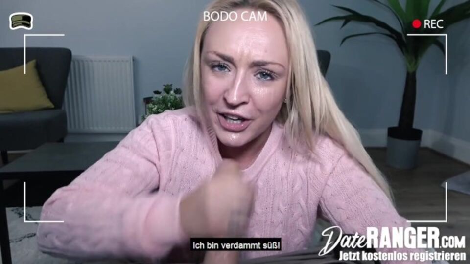 Contenido con la sensible Amber Deen con estrella porno de Date RANGER